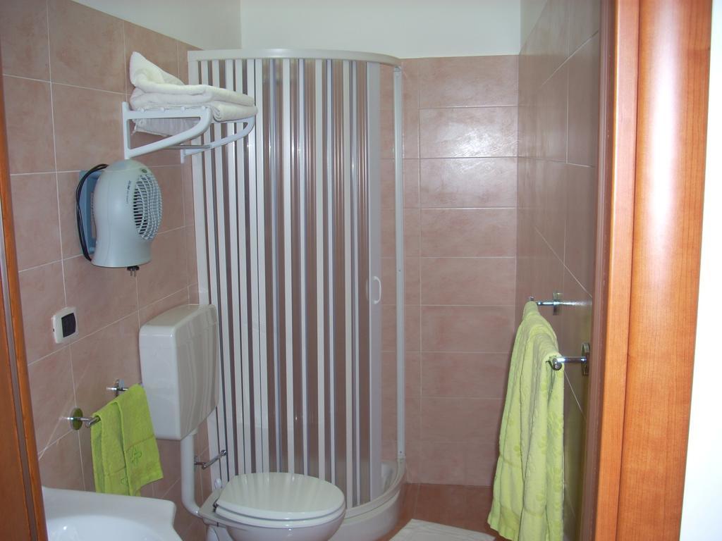 Eurelios Bed & Breakfast Adrano Ruang foto