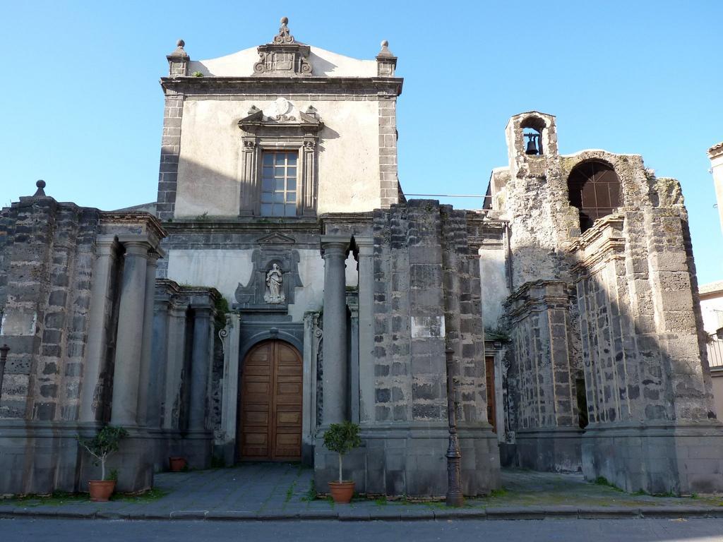 Eurelios Bed & Breakfast Adrano Bagian luar foto